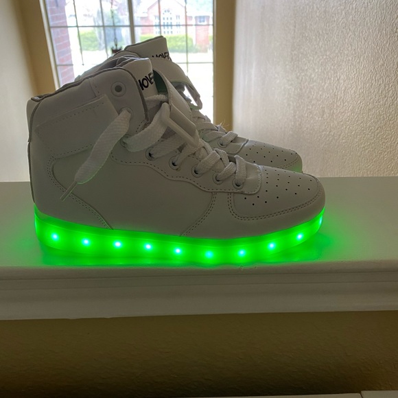 light up hoverkicks - Picture 1 of 4